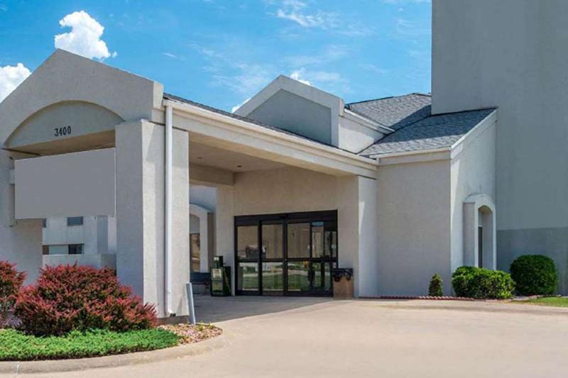Oyo Hotel Lincoln Airport Ne, Hwy 80 外观 照片